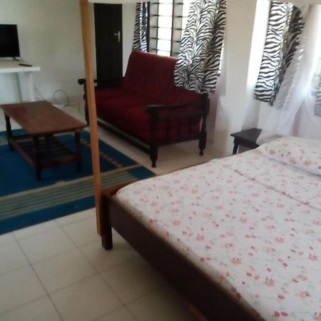 Ashari Hotel Shanzu Buitenkant foto