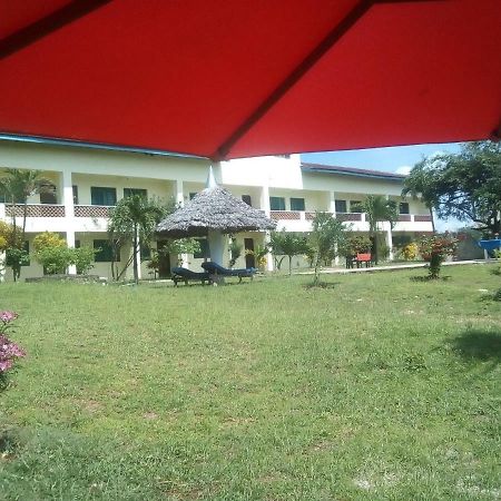 Ashari Hotel Shanzu Buitenkant foto